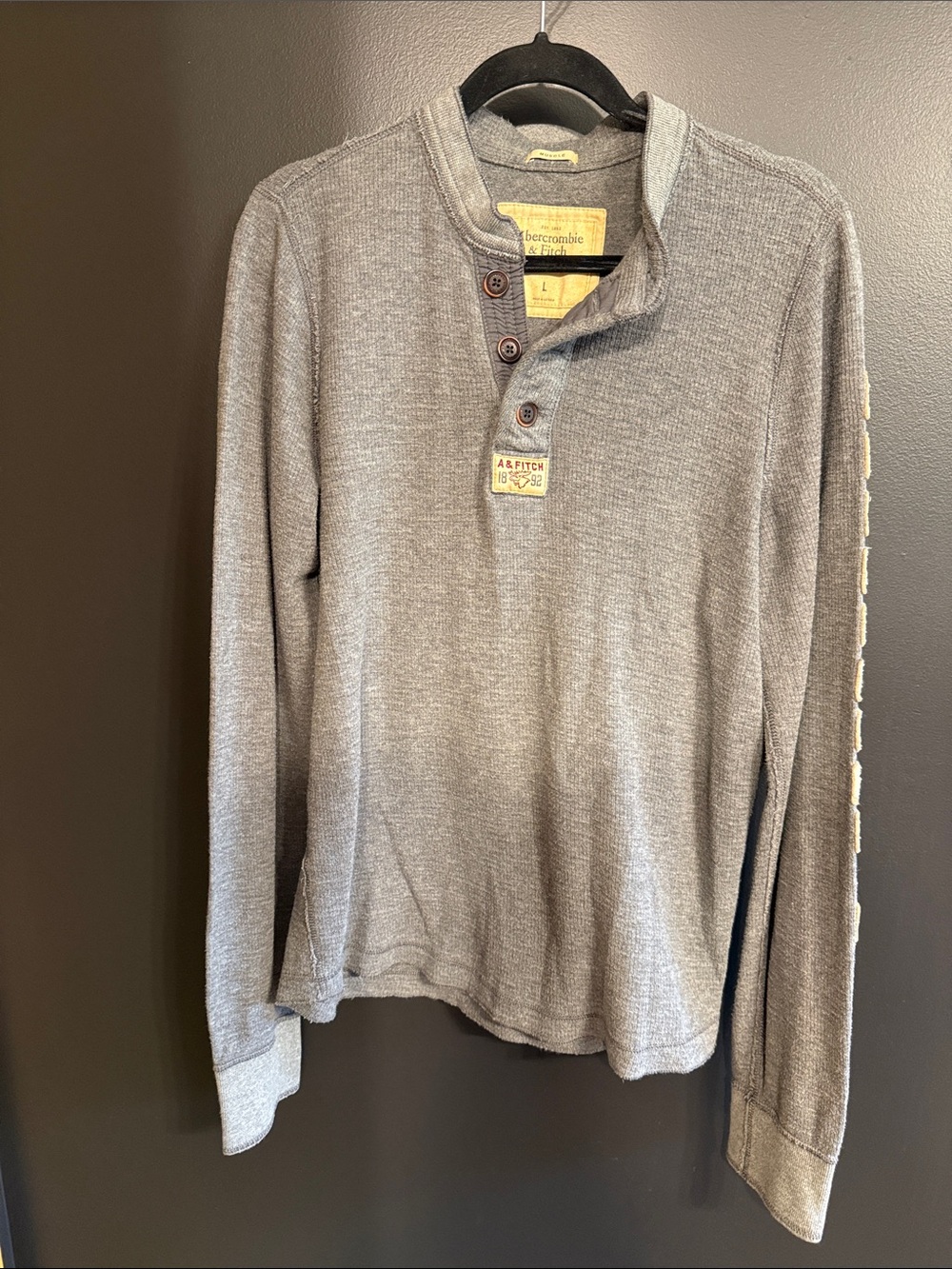 Abercrombie & Fitch Men's Heather Gray Waffle Henley